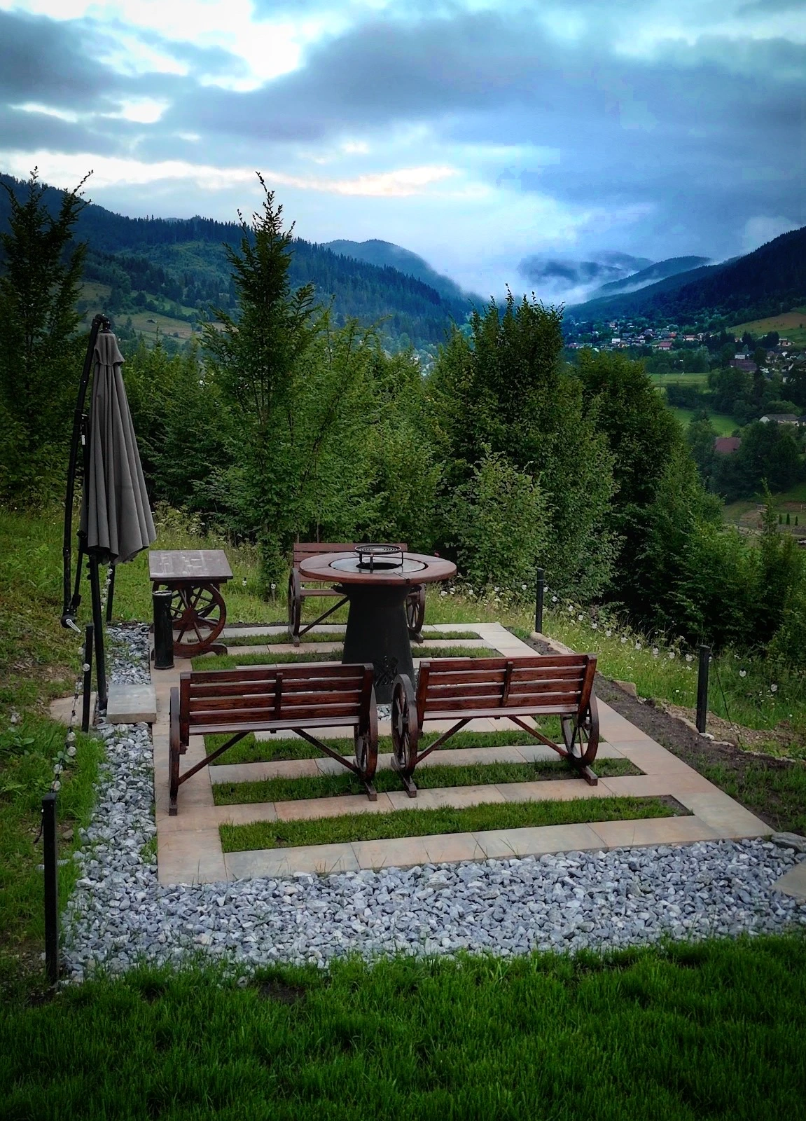 Zona de grătar și fire pit AL MONTE